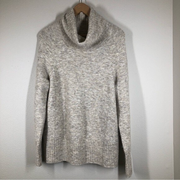 Aritzia The Group Babaton Plutarch Sweater Turtleneck Alpaca Wool Blend Tan XS - Picture 1 of 8